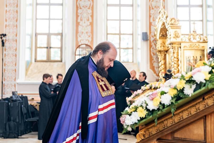 Божественная литургия в соборе Всемилостивого Спаса Вознесенской Давидовой пустыни